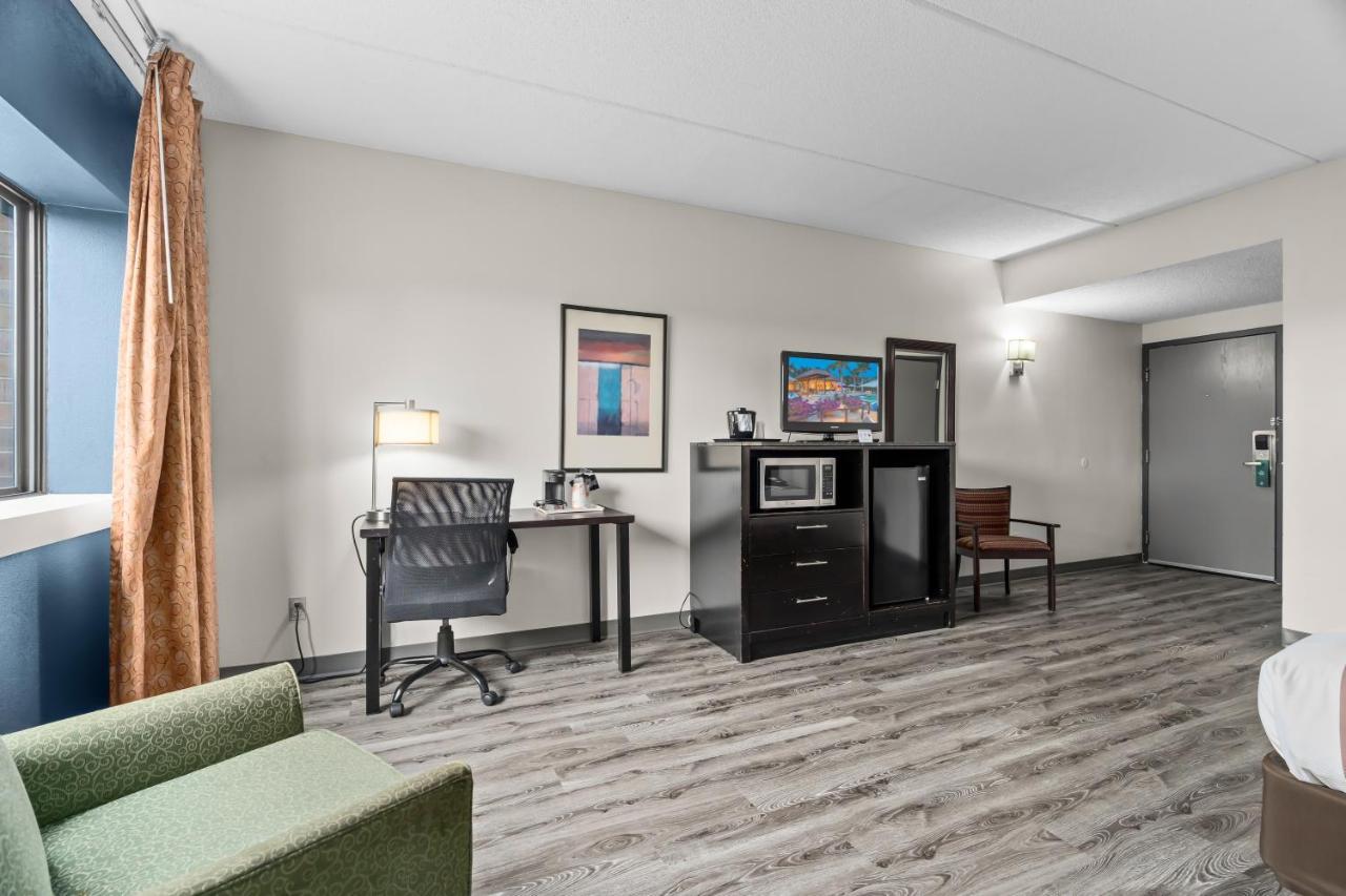 Quality Inn & Suites Mall Of America - Msp Airport Bloomington Esterno foto