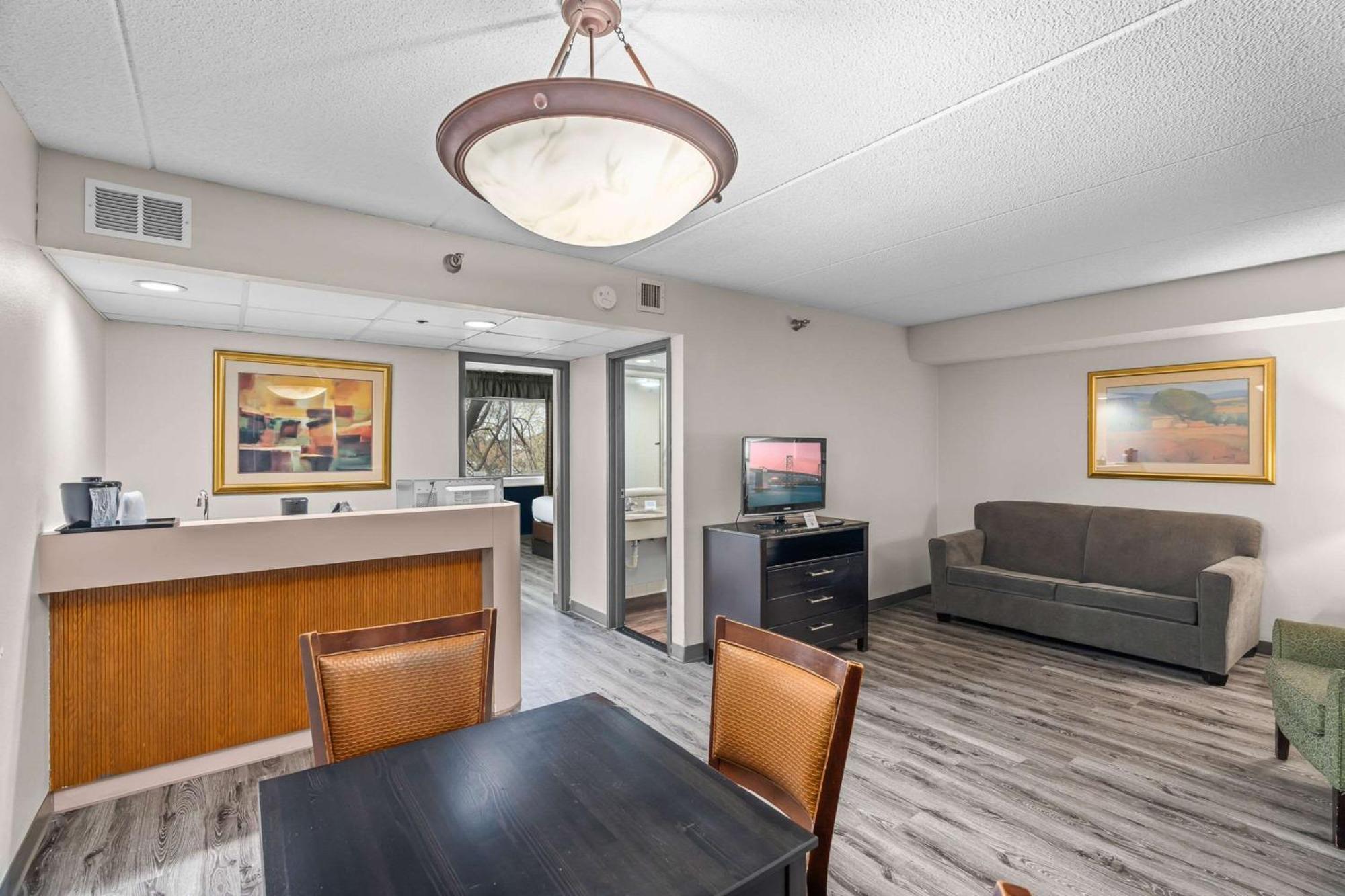 Quality Inn & Suites Mall Of America - Msp Airport Bloomington Esterno foto