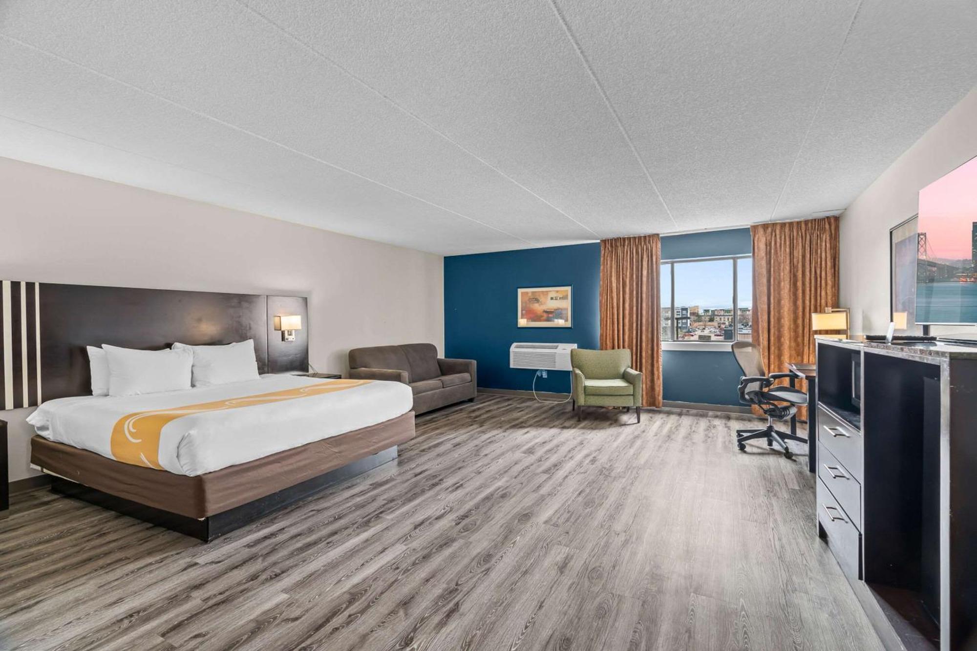 Quality Inn & Suites Mall Of America - Msp Airport Bloomington Esterno foto